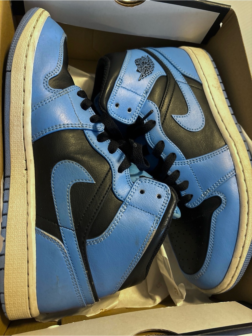 Nike Air Jordan 1 Mid University Blue Black DQ8426-401 Size 8.5 #DQ8426-401